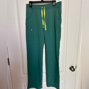 Figs Women’s Cargo Scrub Pants limited color Cactus